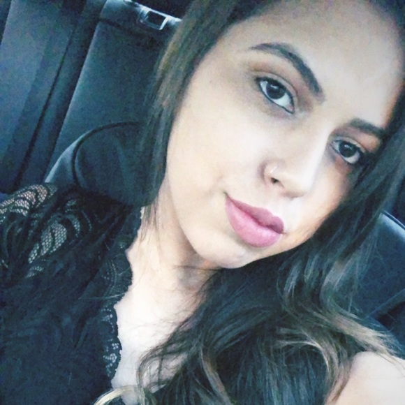 Meet your Posher, Hemylle - Picture 1 of 1